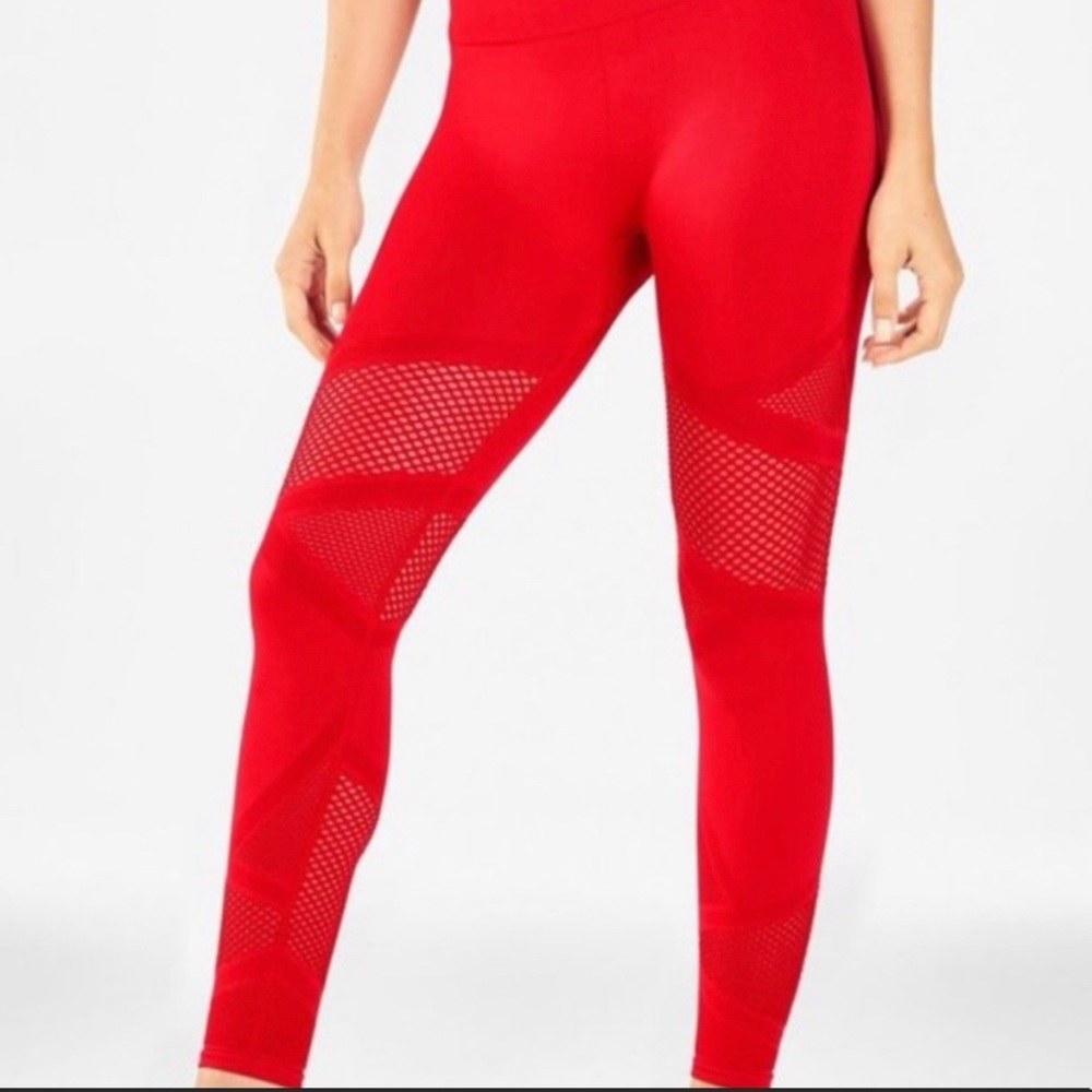 Fabletics Seamless High-Waisted Mesh 7/8 Leggings Red Sz S